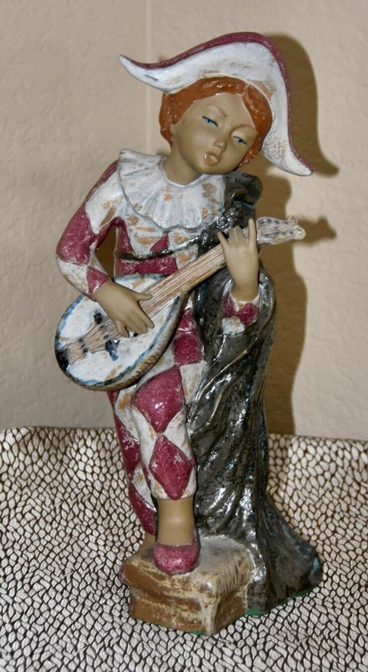Porcelana Artistica Levantina Gres Lladro Porcelain Mandolin Player Sculpture